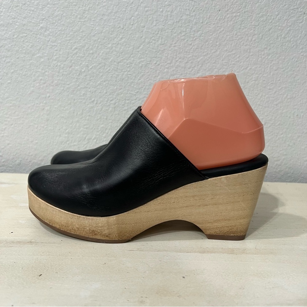 Everlane Black Leather Mules